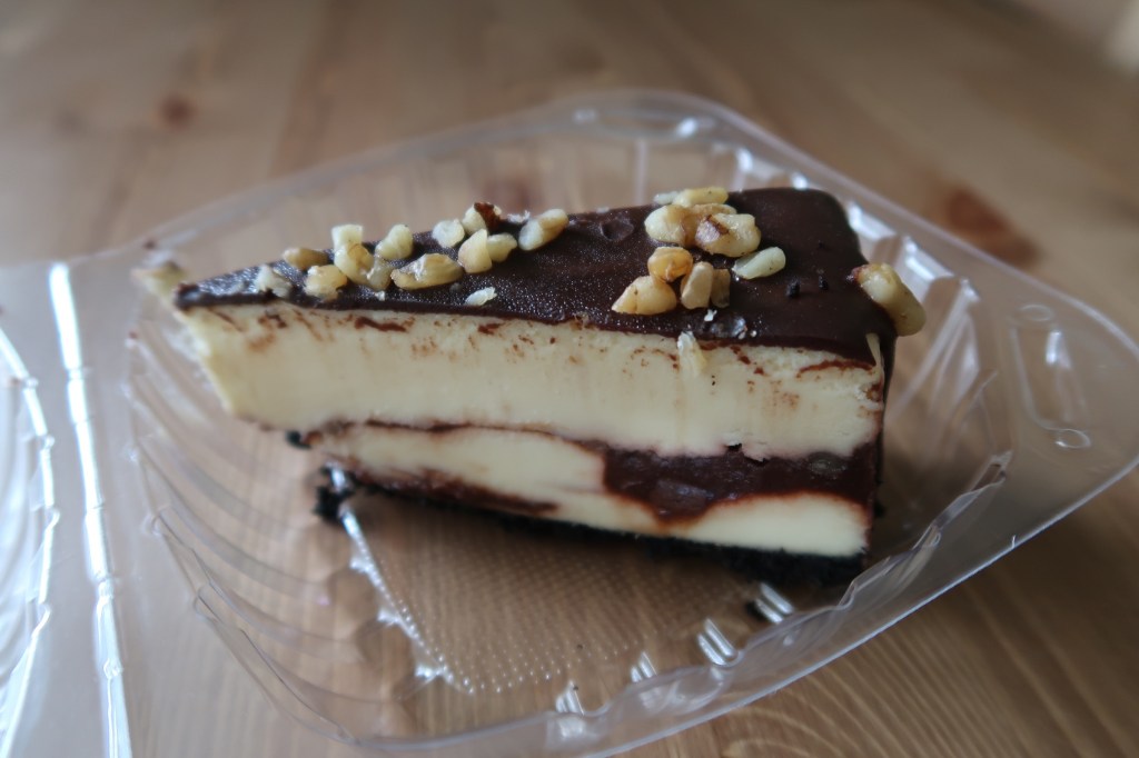 the incredible cheesecake company fudge brownie cheesecake 